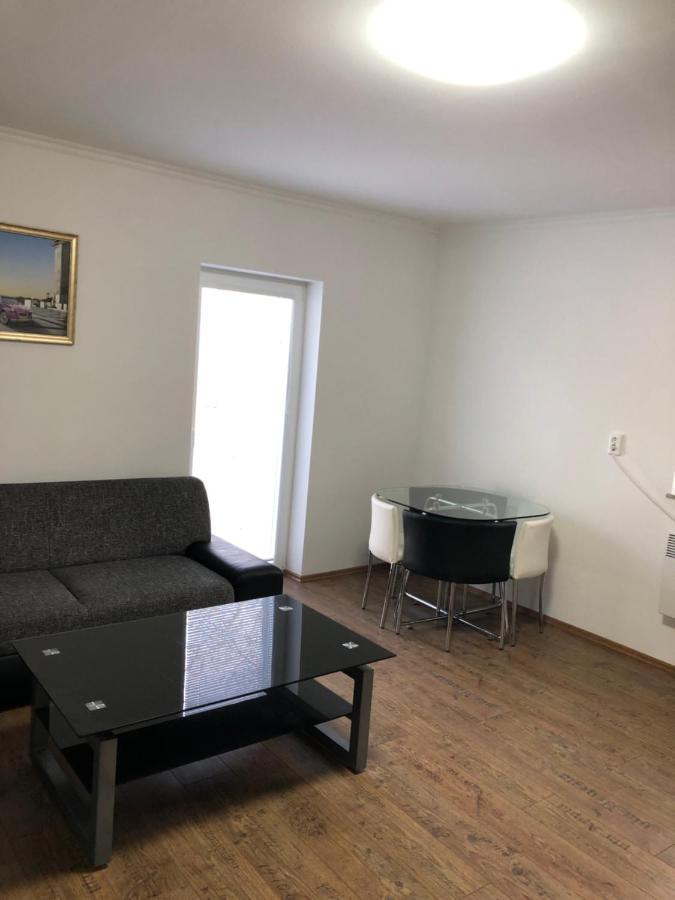 Elvira Vendeghaz Apartment Kisbodak Ngoại thất bức ảnh